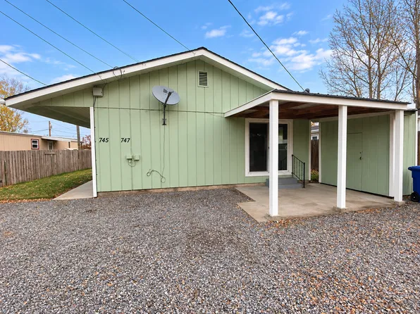 Ash St. Duplex, 745 & 747 E Ash St #747, Union, OR 97883
