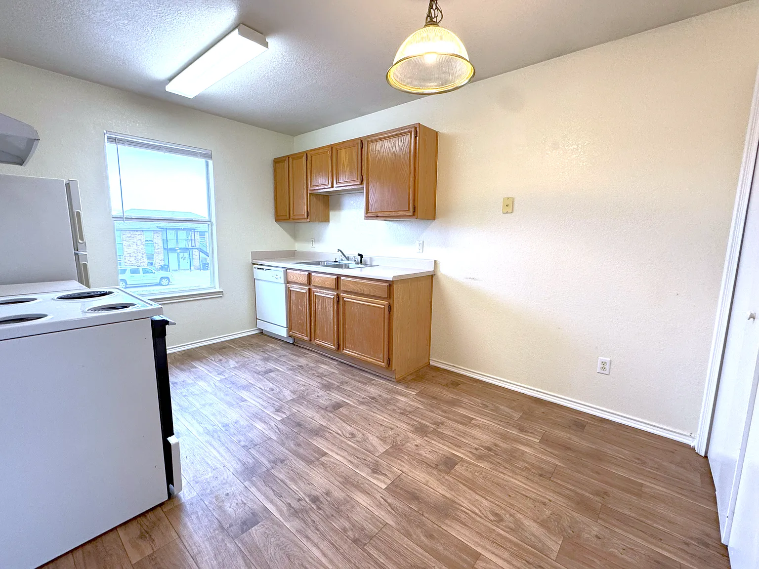 2 bed, 795 sqft, $850 — Photo 4