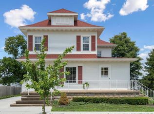 203 Lombard St, Clarence, IA 52216