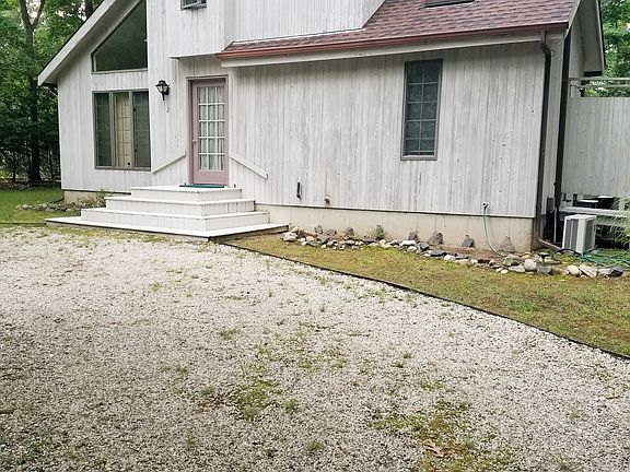 3rd image of 2 White Birch Dr