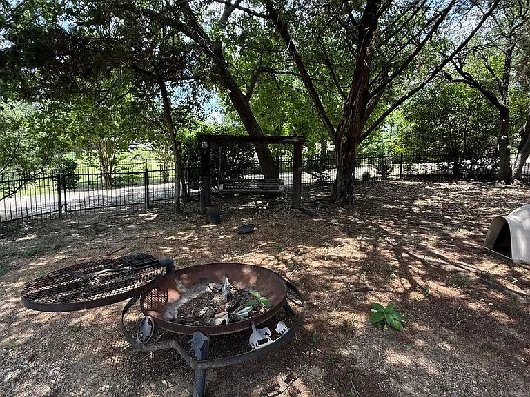 553 Cat Track Rd #C — Photo 14