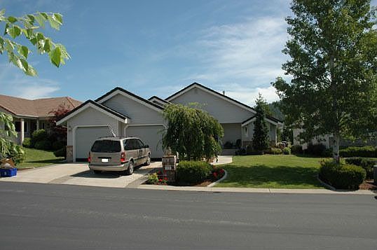 1st image of 512 North Vlg