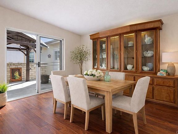 5th image of 647 Via Costa Rica