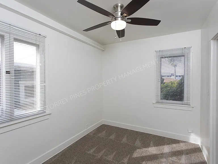 7769-7783 Ivanhoe Ave — Photo 5