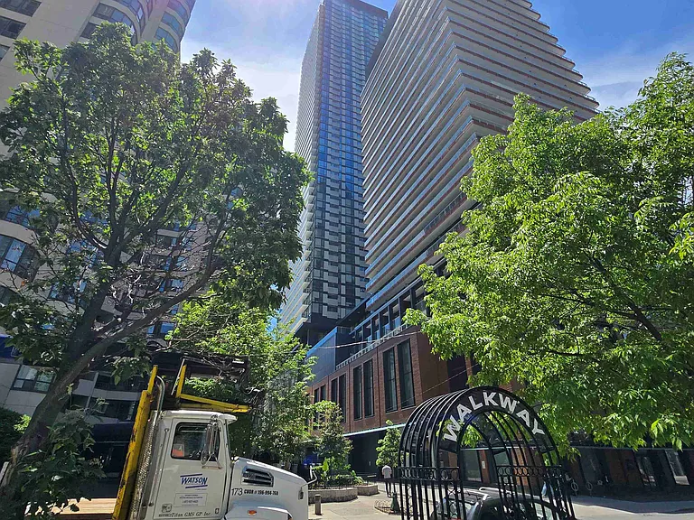 501 Yonge St #1109 — Photo 20
