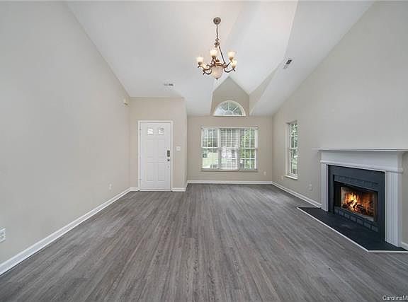 4th image of 4006 Huntmeadow Dr