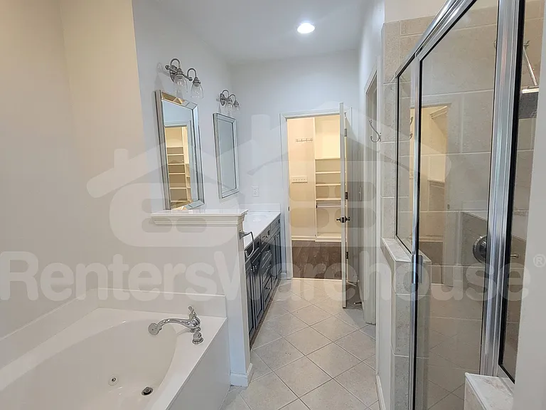 2671 Rivers Edge Dr — Photo 16