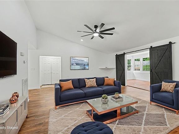 5th image of 431 Georgetown Rd