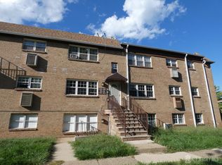 454 College Dr, Edison, NJ 08817