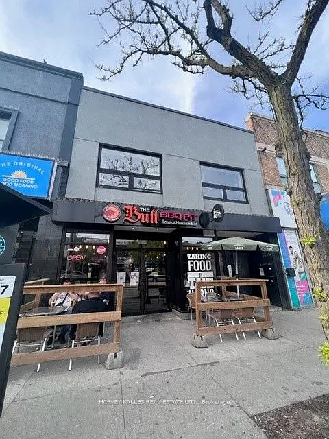 1216 Saint Clair Ave W #3