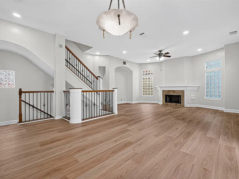 5410 Rose St — Photo 12