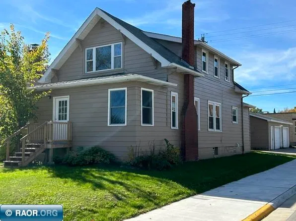 2303 2nd Ave E, Hibbing, MN 55746