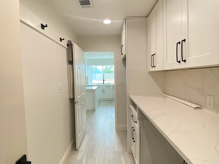 421 Tallowtree Dr #1 — Photo 3