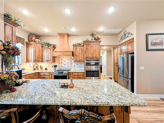 5th image of 1305 Eagle Ct