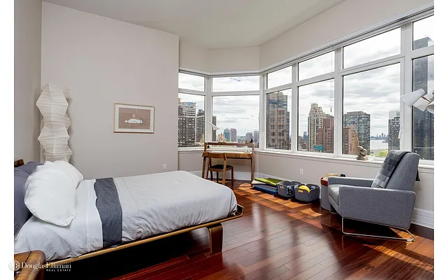 Rented by Douglas Elliman | media 8