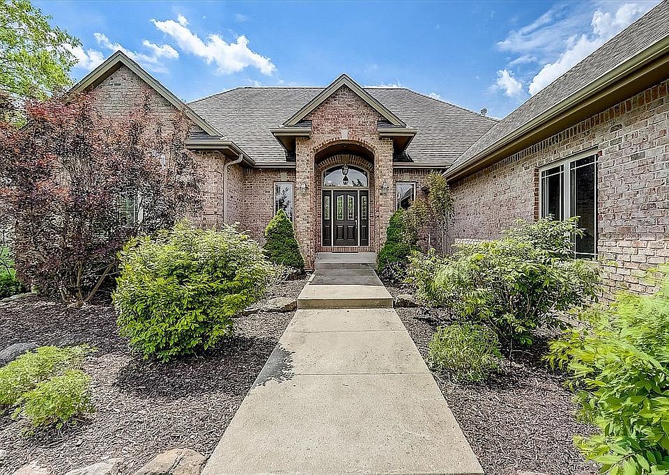 1st image of 37335 Wildwood Ln