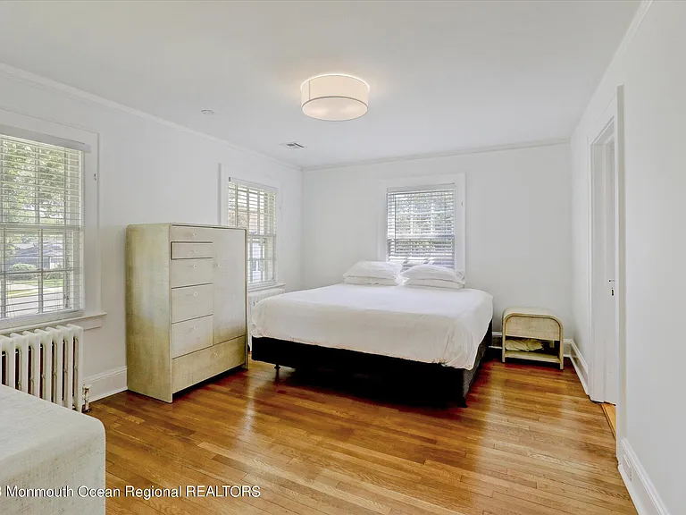 570 N Edgemere Dr #A — Photo 30