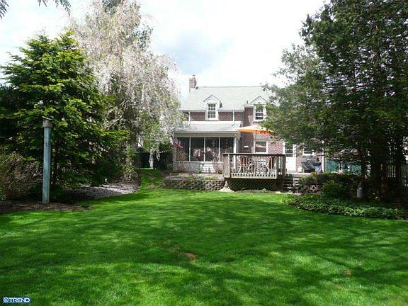 4th image of 4646 Woodland Ave