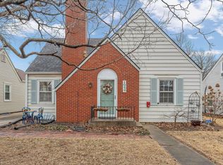 1944 SW Bowman Ct, Topeka, KS 66604