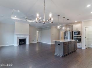 15941 Cumberland Lake Cir, Louisville, KY 40245