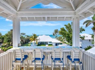 47 8th Ave S, Naples, FL 34102