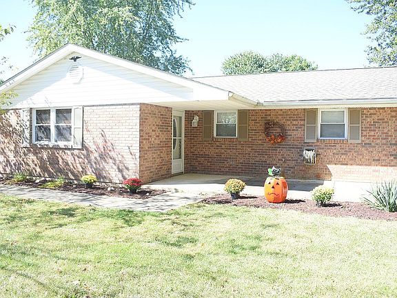 3rd image of 1313 Jones Dr