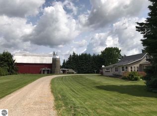 6550 W Jennings Rd, Lake City, MI 49651