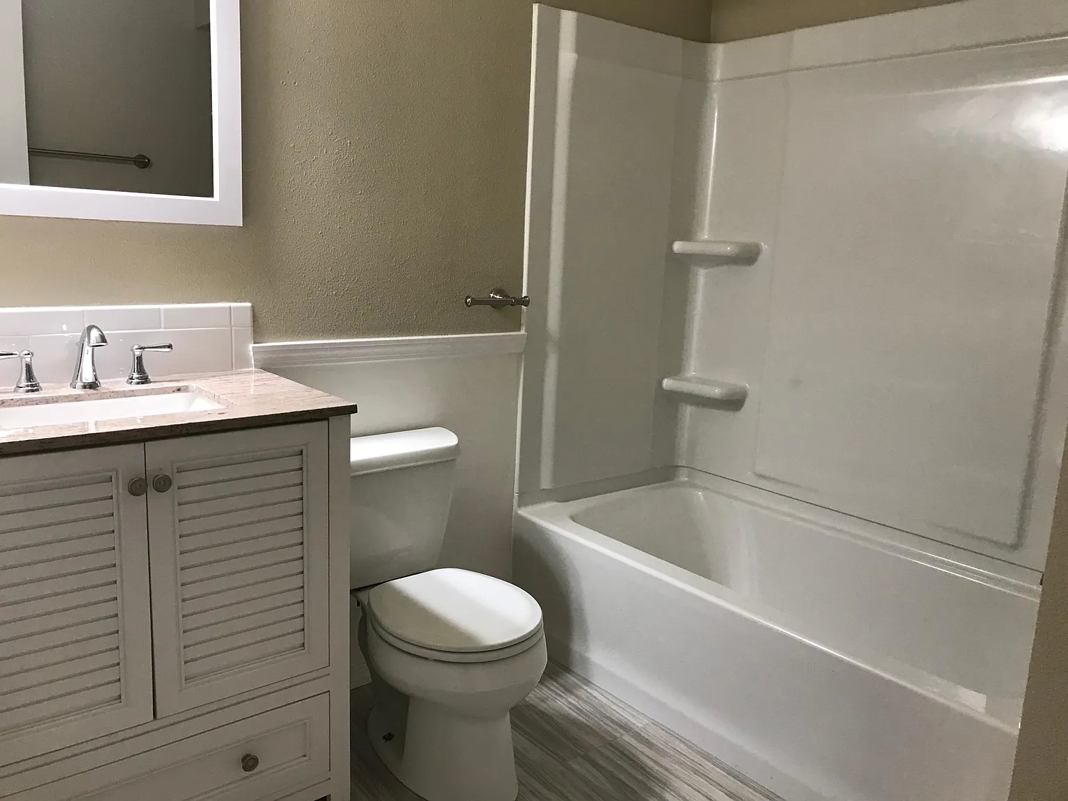2 bed, 950 sqft, $1,795 — Photo 2
