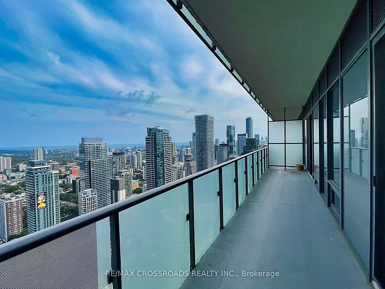 1080 Bay St #4509 — Photo 29