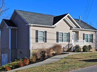 1216 Newfound St, Canton, NC 28716