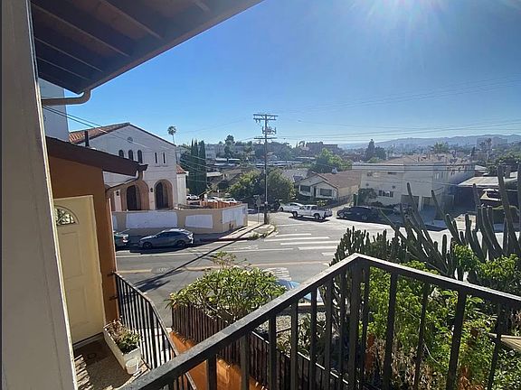 2nd image of 1630 Griffith Park Blvd #2-A