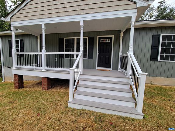 4th image of 205 Johnson Dr