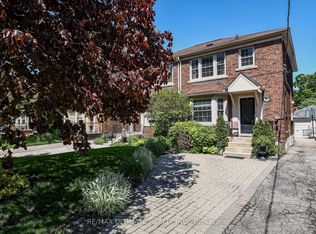 503 Sutherland Dr, Toronto, ON M4G 1K9