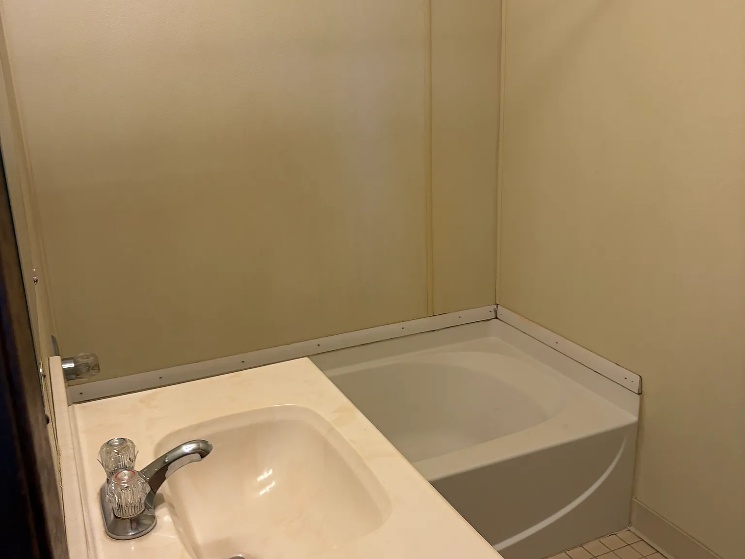 2 bed, 1075 sqft, $1,075 — Photo 3