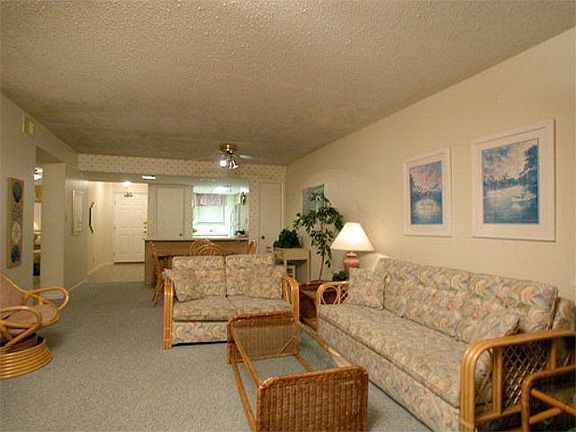 4th image of 615 W Beach Blvd APT 4D
