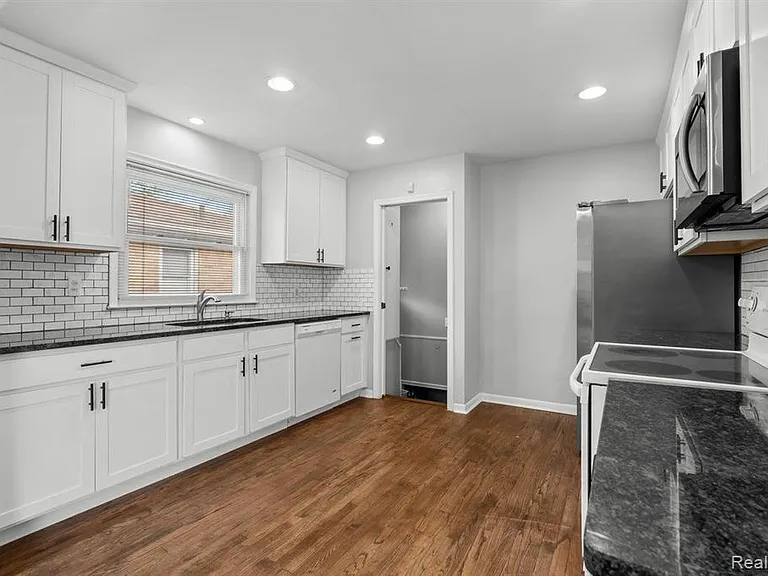 1515 Mohawk Ave — Photo 7