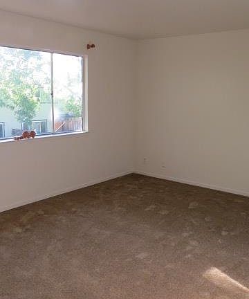 5th image of 366 America Ave