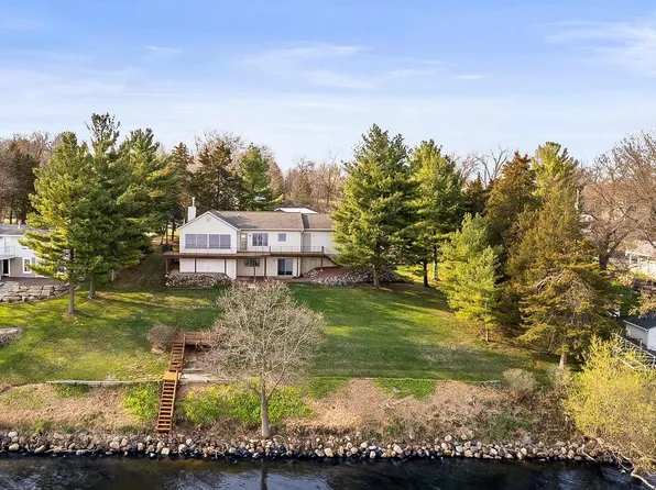 S7214 Camp Lake Wisconsin Road, Merrimac, WI 53561