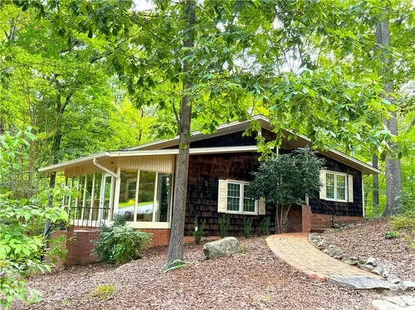 616 Burke Trl, Thomasville, NC 27360