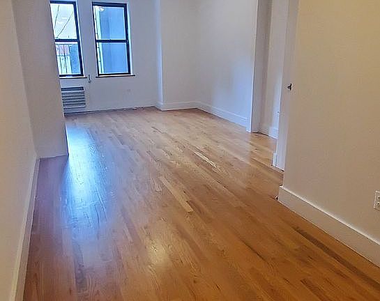 3rd image of 639 10th Ave APT 5C