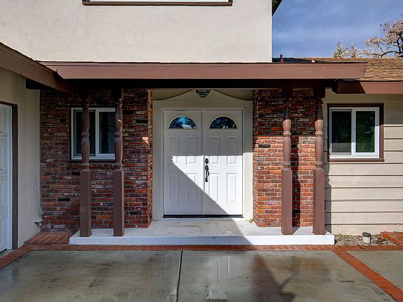 2nd image of 28727 King Arthur Ct