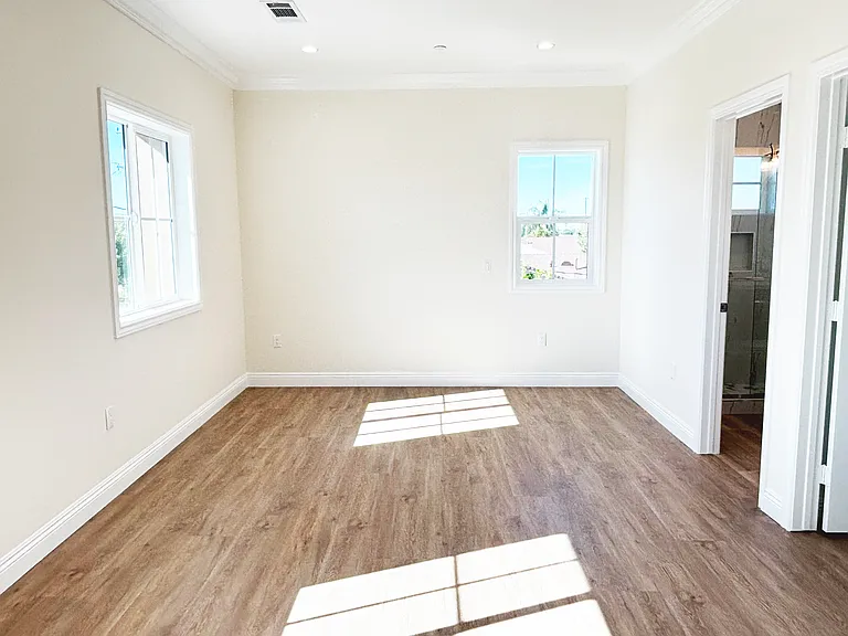 3743 Ahern Dr — Photo 14