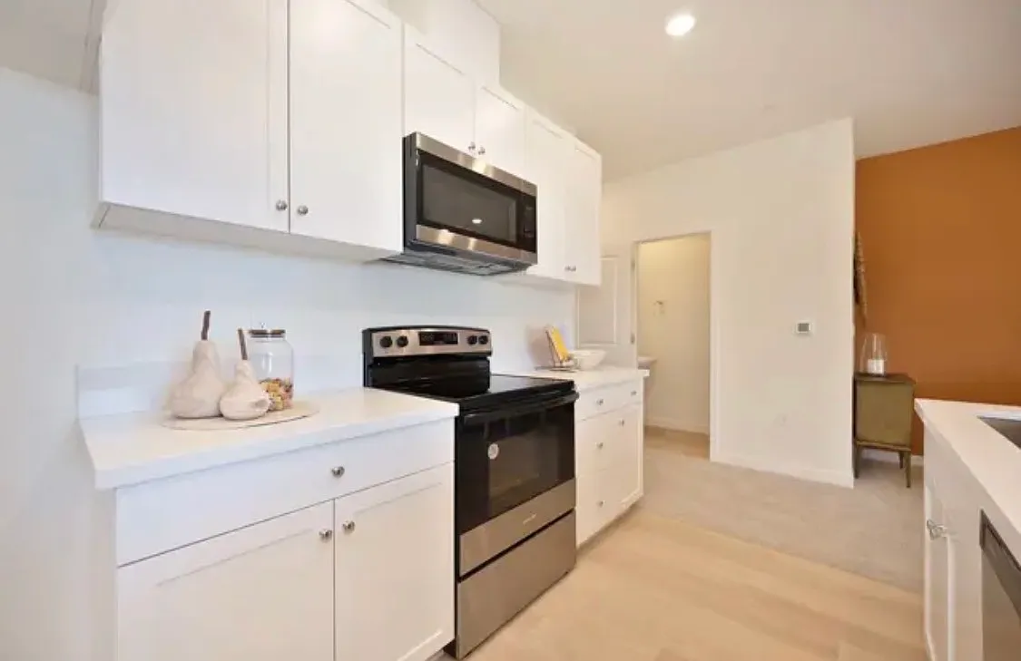 3 bed, 2.5 bath, 1494 sqft, $2,650 — Photo 4