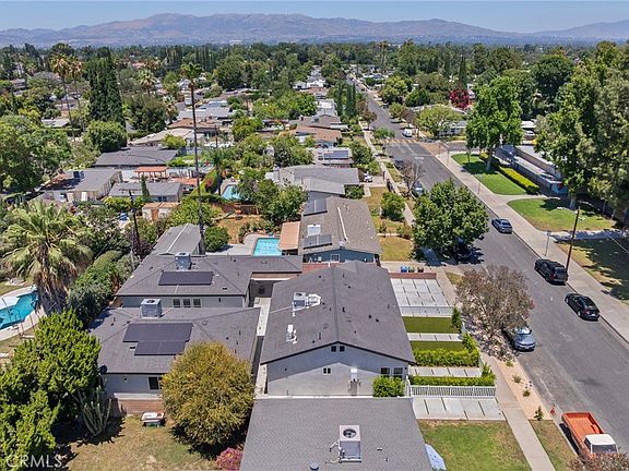 4th image of 7647 Melvin Ave