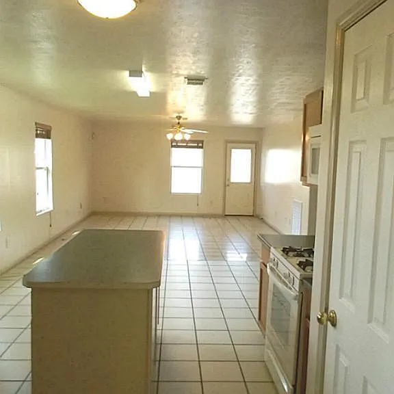 7930 Ginger Park Dr — Photo 8