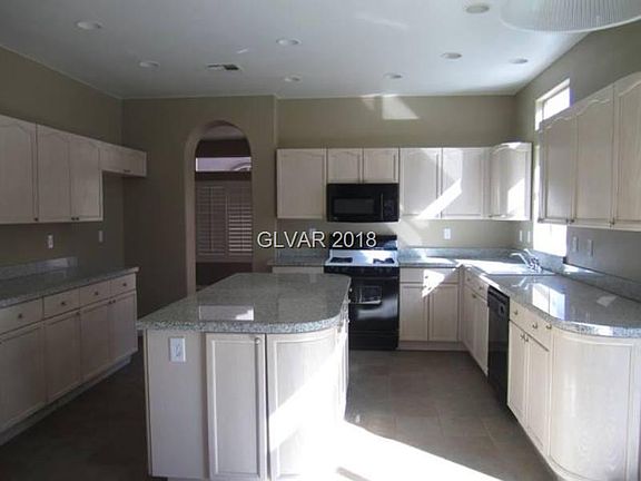 4th image of 4650 Laguna Vista St