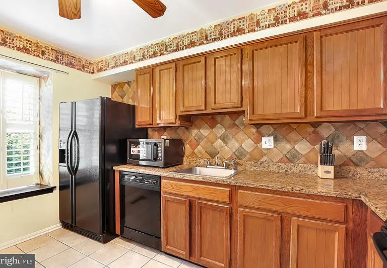 5217 Harbor Court Dr — Photo 2