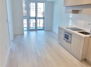 39 Roehampton Ave #1010, Toronto, ON M4P 1P9