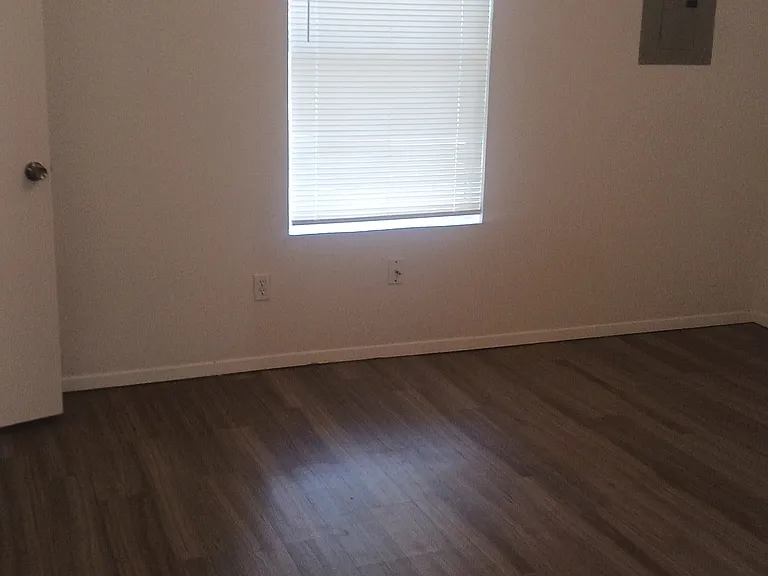 605 Race St #A — Photo 7