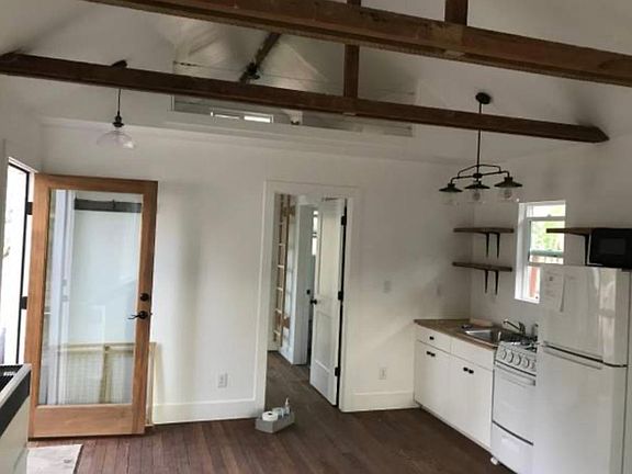 2nd image of 39055 Big Bear Blvd #B